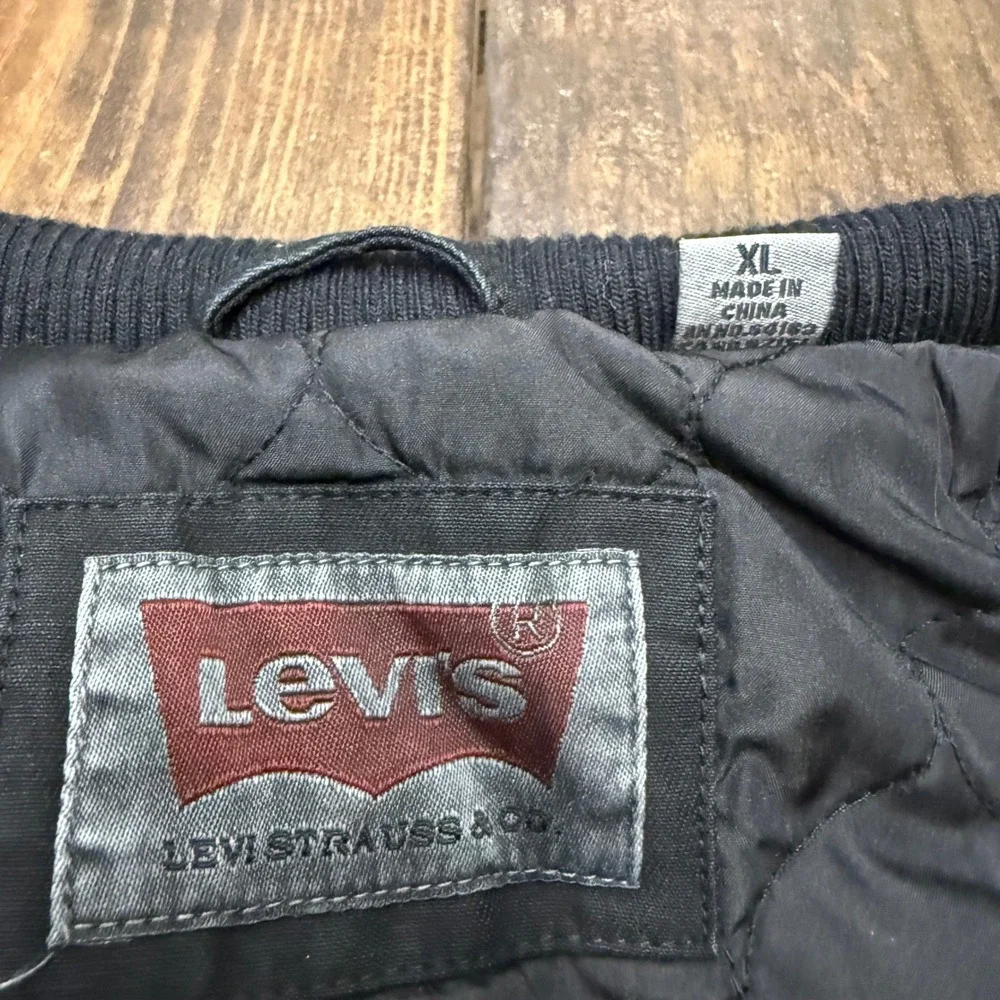 Levis Mens Black Canvas Quilted Field Jacket XL Full‎ Zip Snap utility, pockets